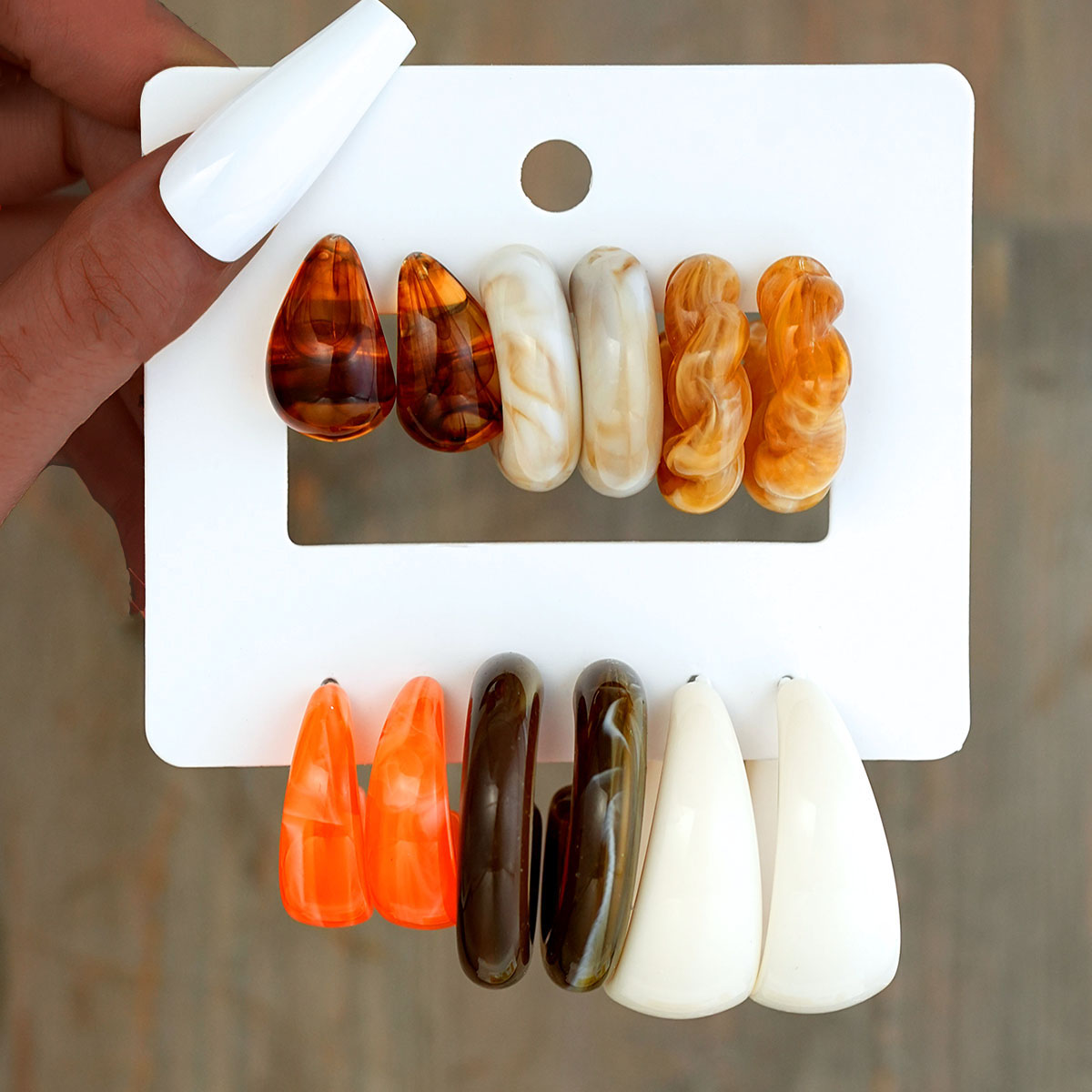 ชุดต่างหูเรซิ่นหลากสีสไตล์โบฮี - Resin Art Ring บทวิจารณ์และราคา